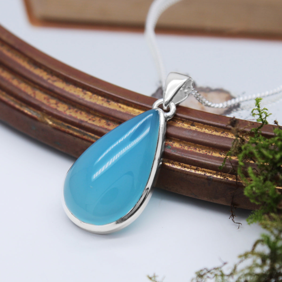 LAGOON - Sterling Silver & Blue Chalcedony Necklace