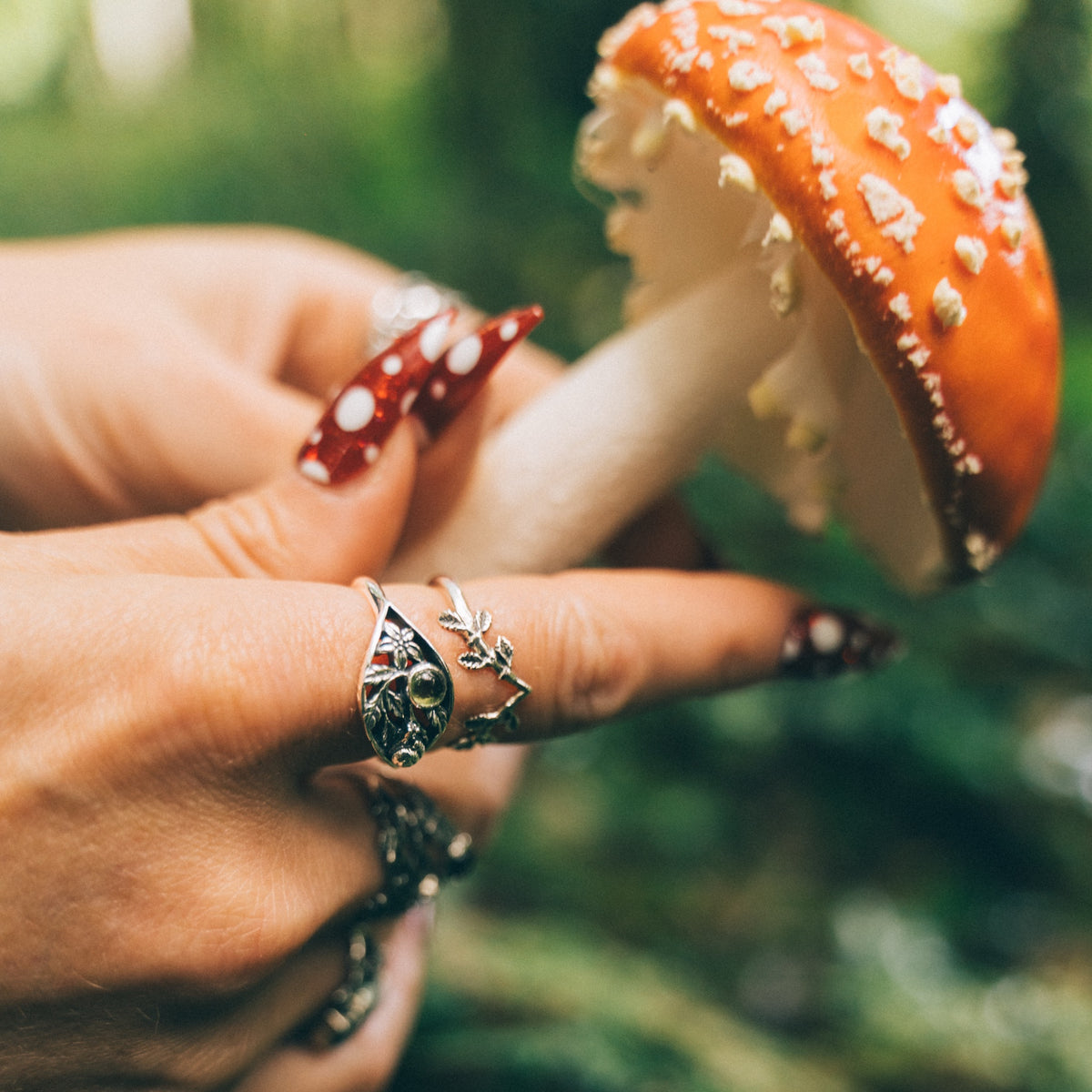 SECRET GARDEN - Peridot & Sterling Silver Ring