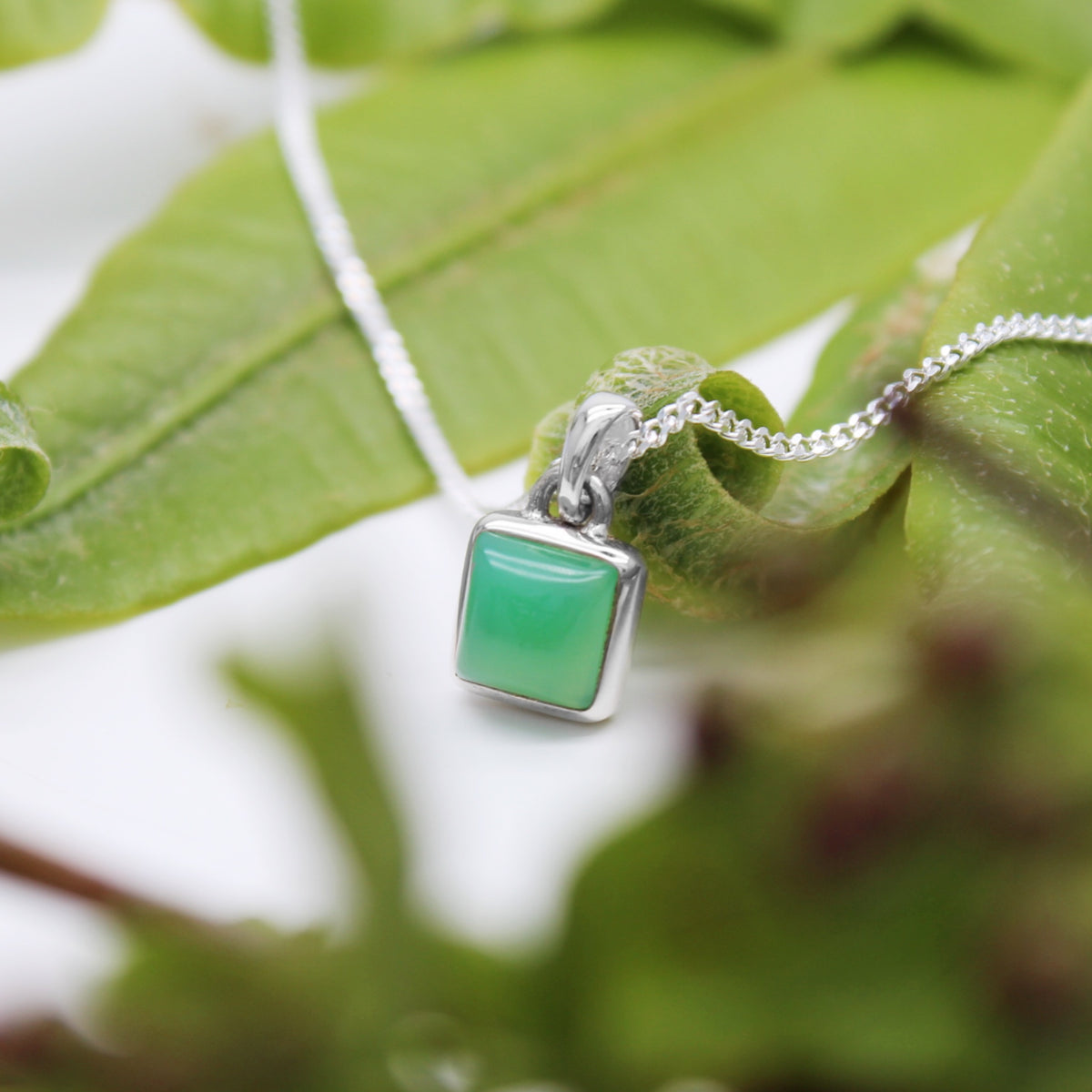 LILY PAD - Sterling Silver & Chrysoprase Necklace